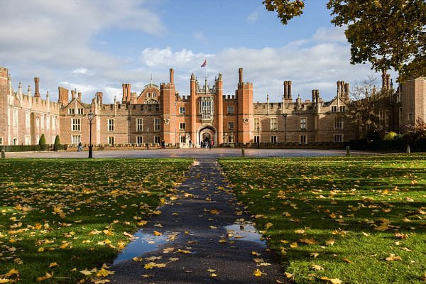 Image of Hampton Court Palace